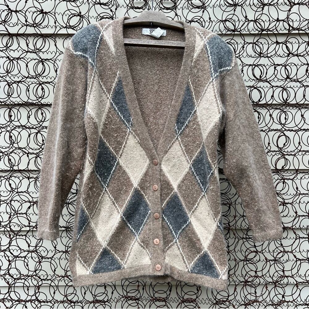 Vintage 90s Segue Argyle Angora Wool Cardigan sweater tan gray cream Grandpacore